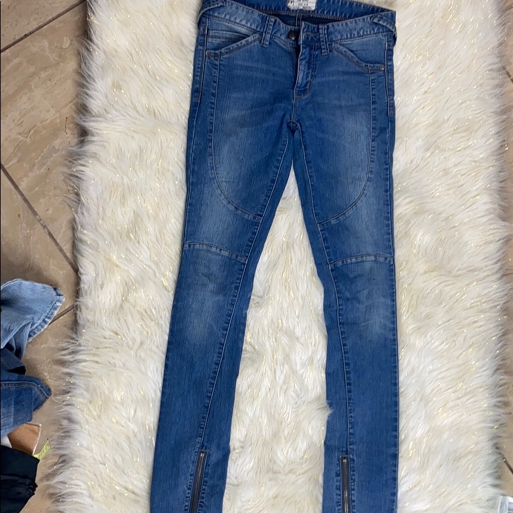 Free People Anke Zipper Medium Wash SZ 25